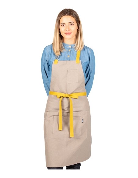 DELANTAL CON PETO HEBILLA ENLAZADA 