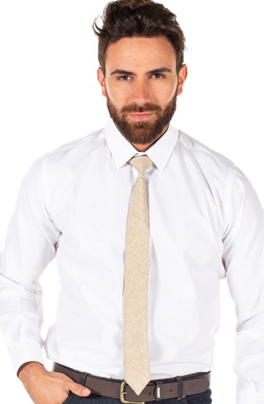 CORBATA CON NUDO ARPILLERA PALA ESTRECHA