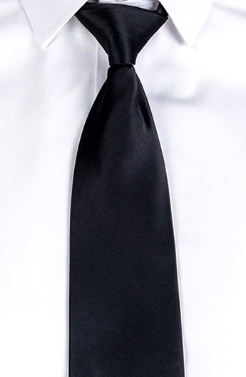 CORBATA CON NUDO Y ELÁSTICO DE RASO UNISEX NEGRA